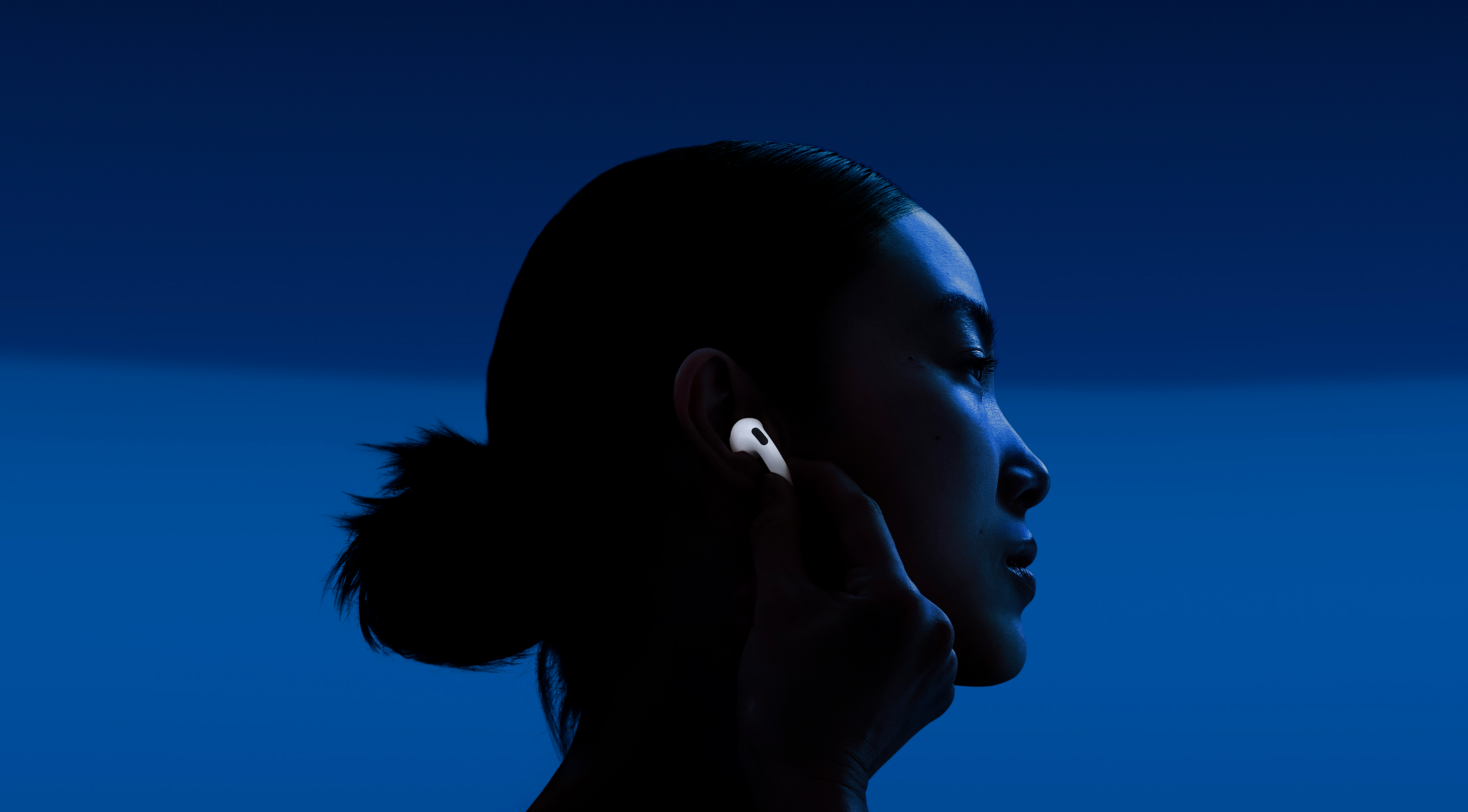 <p>AirPods 4</p>