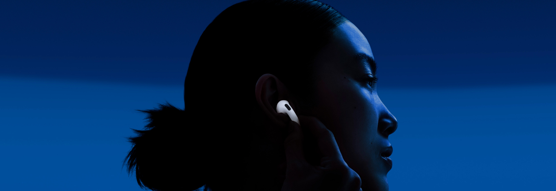 <p>AirPods 4</p>