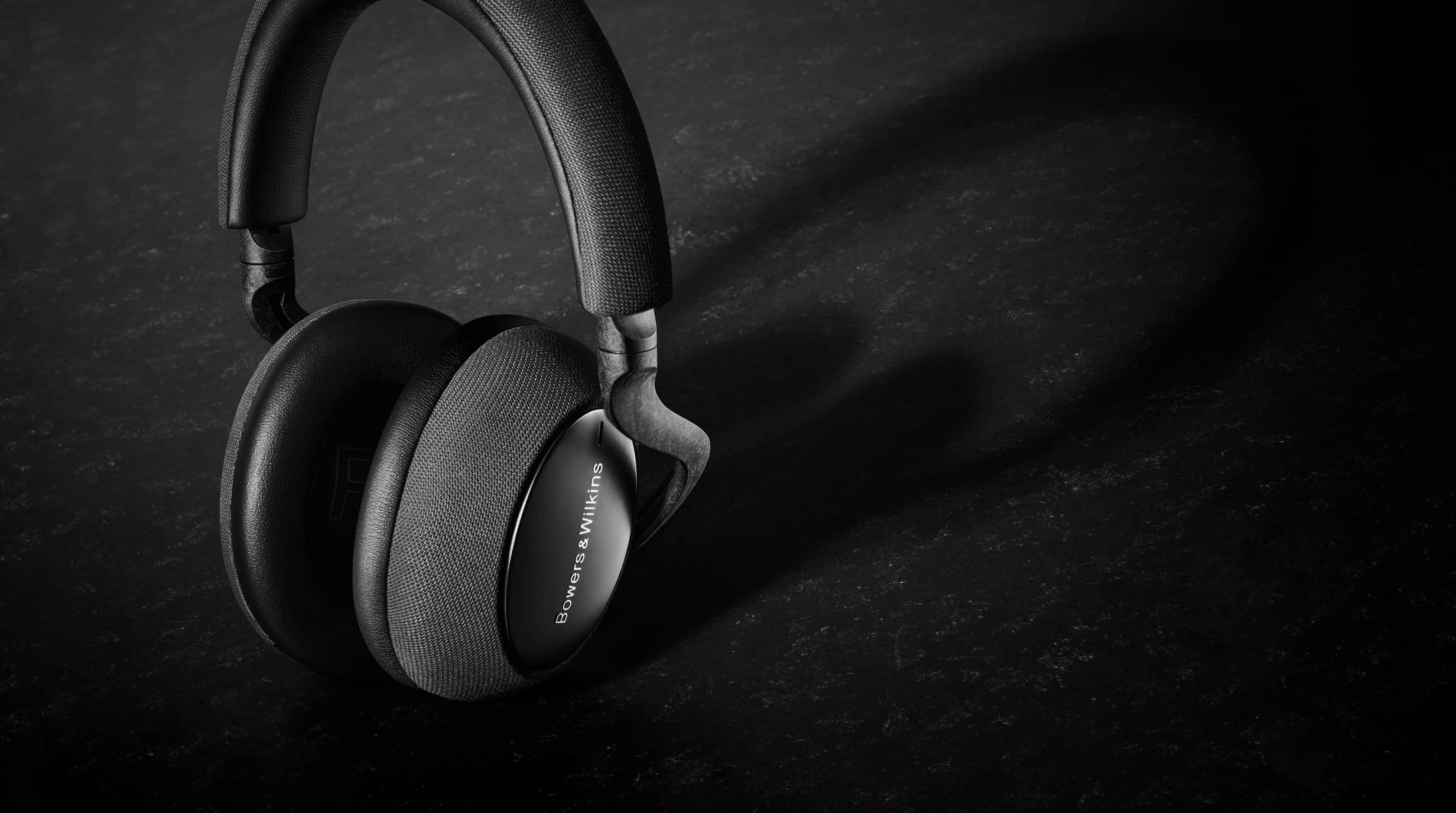 <p>PX5 Wireless Noise Cancelling Black</p>