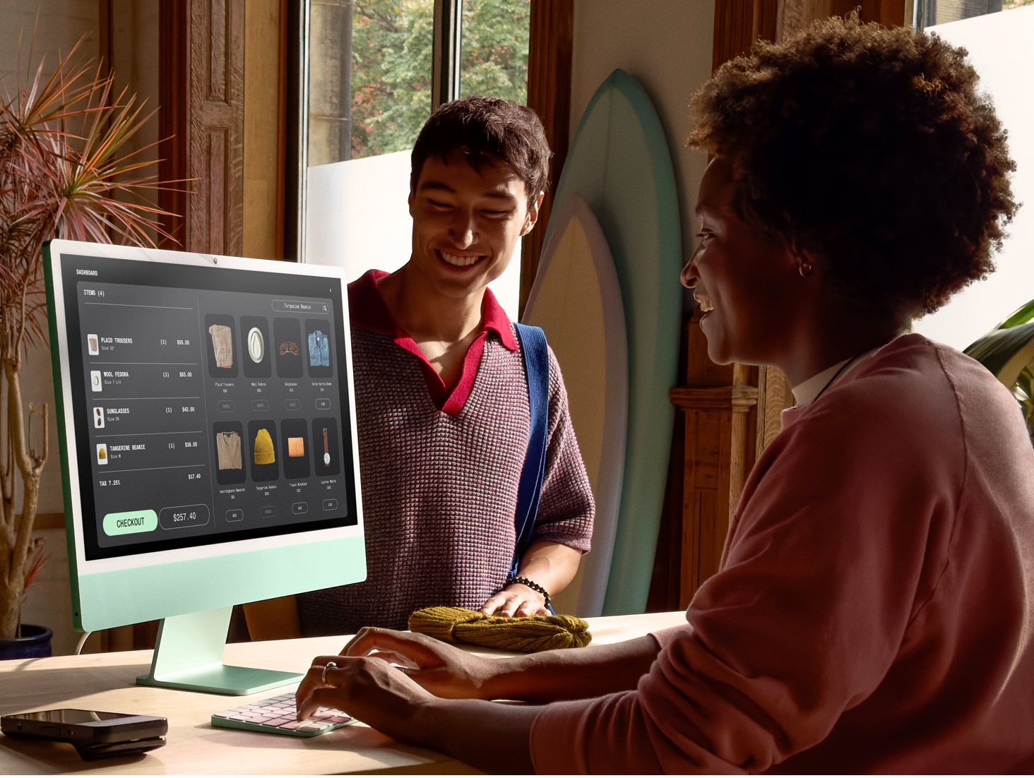Frá öllum hliðum.