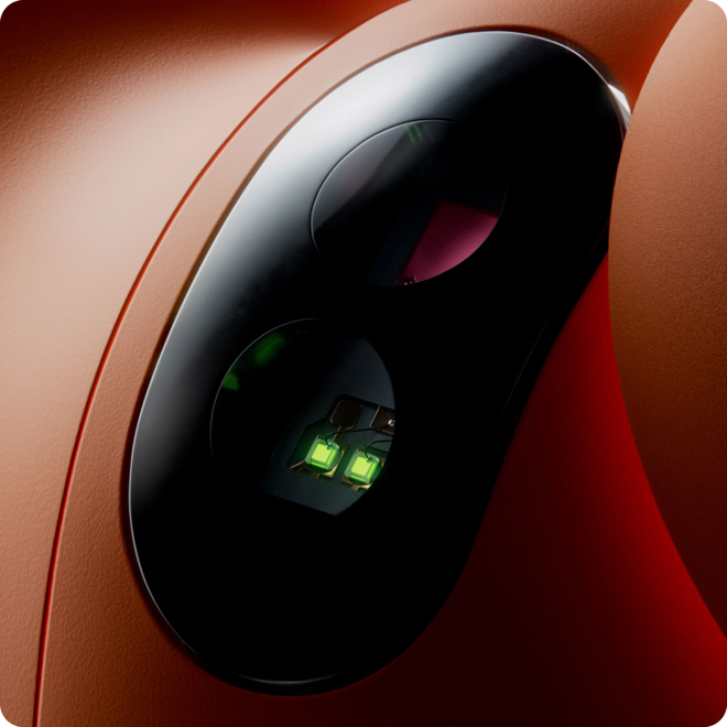 <p>Knúið af<br />Apple H2-flögunni.</p>
<p style="color: #ffffff; line-height: 1.19048; letter-spacing: .011em; font-size: 1.35rem; font-weight: 400; margin-top: 1.7em;">Uppfært hljóðsniðið, hljóðeinangrunin, púlsmælir fyrir æfingar og framúrskarandi rafhlöðuending er allt gert mögulegt með hinnu skilvirku Apple H2-flögu, sömu flögu og knýr AirPods Pro 2.</p>
<div class="genericSpacing parbase section"></div>